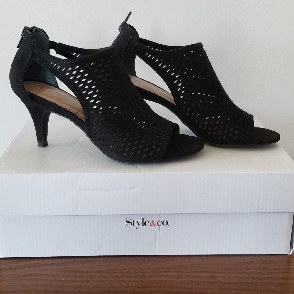 Style&co. Haddie Shoes, Black, size 6.5